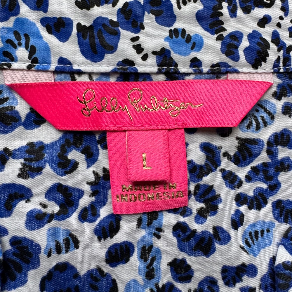Lilly Pulitzer "Coulter" Tunic Sz L Blue Leopard Print V Neck Ruffle Cuffs - Picture 12 of 16